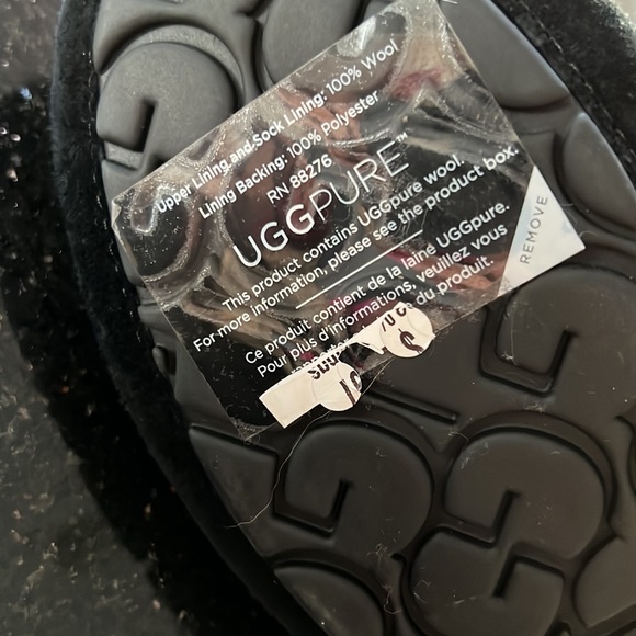 UGG - Picture 4 of 8